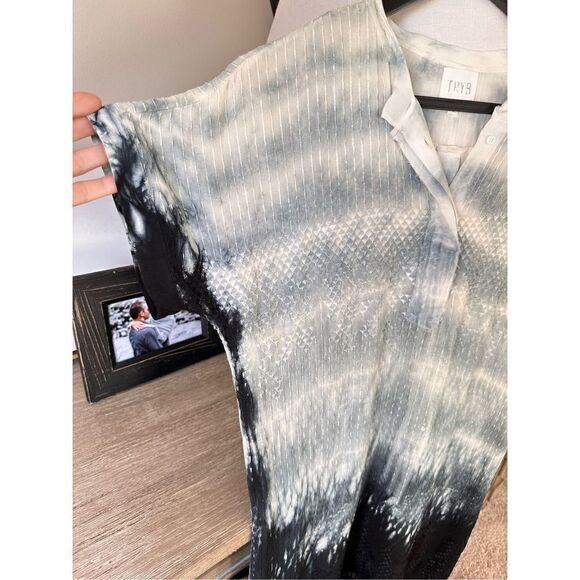 D67 Try B 212 Button Down Tie Dye Silk Dress Women’s Size Small - Picture 2 of 8